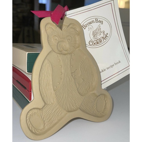 New Brown Bag Cookie Art Teddy Bear Cookie Candy Mold Stoneware 1984 Large 6" 3P - Picture 3 of 9